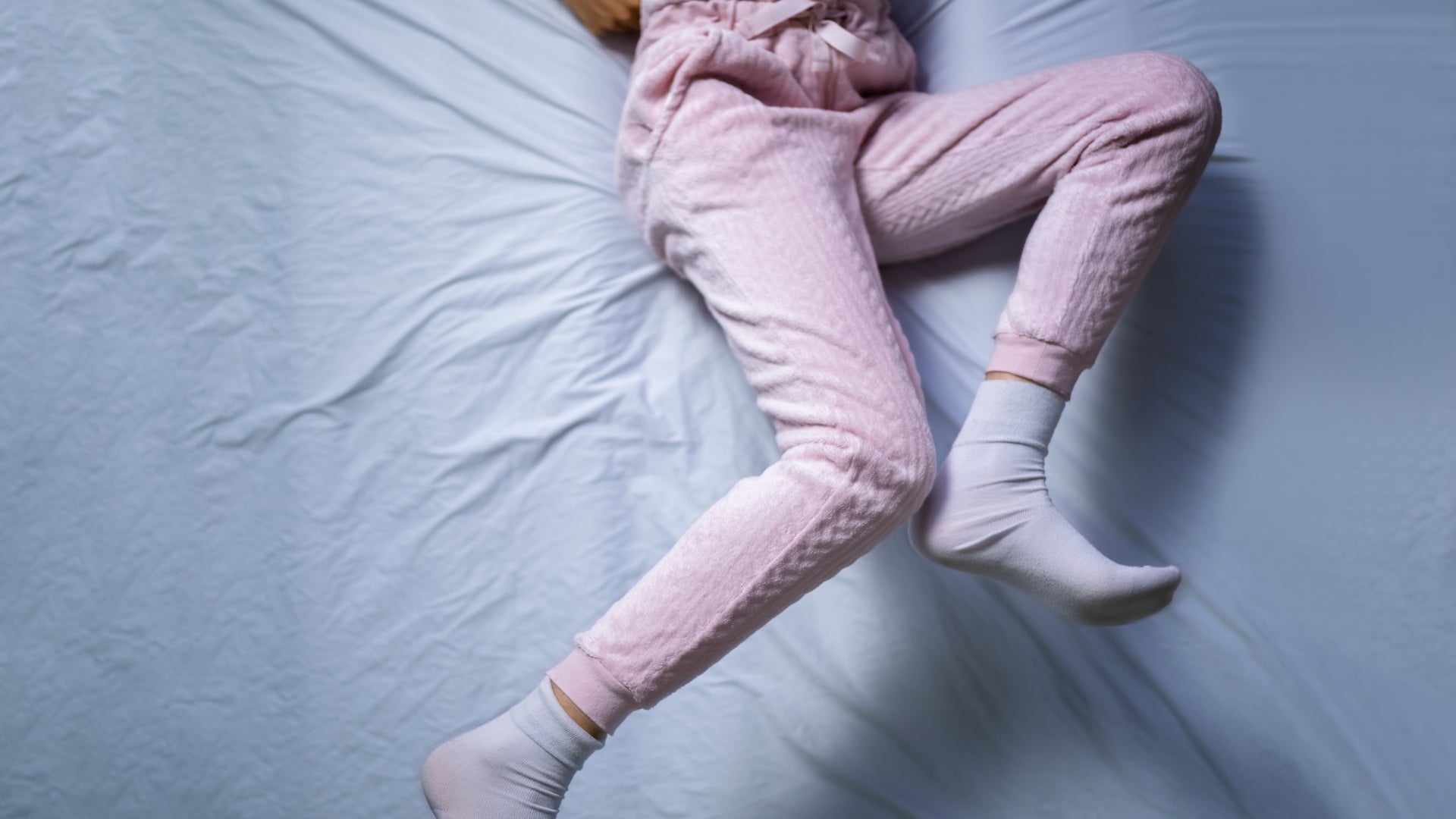 🦵 How a Night Light Can Reduce Your Restless Leg Syndrome