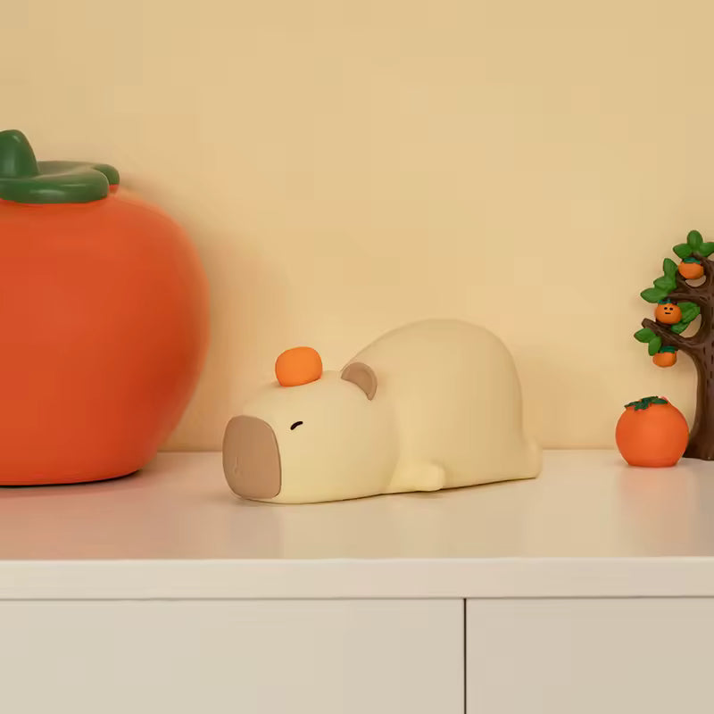 🍊 Lying Capybara Night Light
