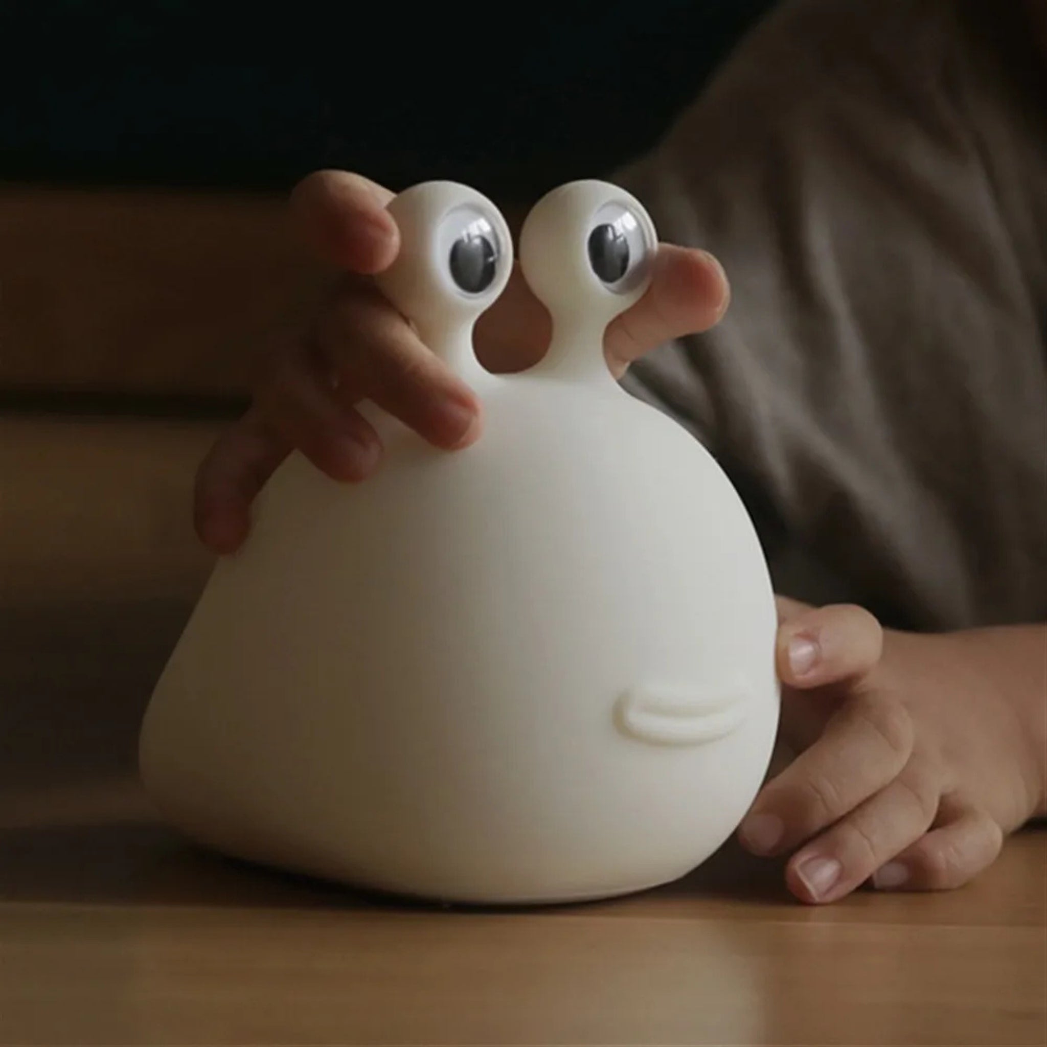 👽 Slug Night Light