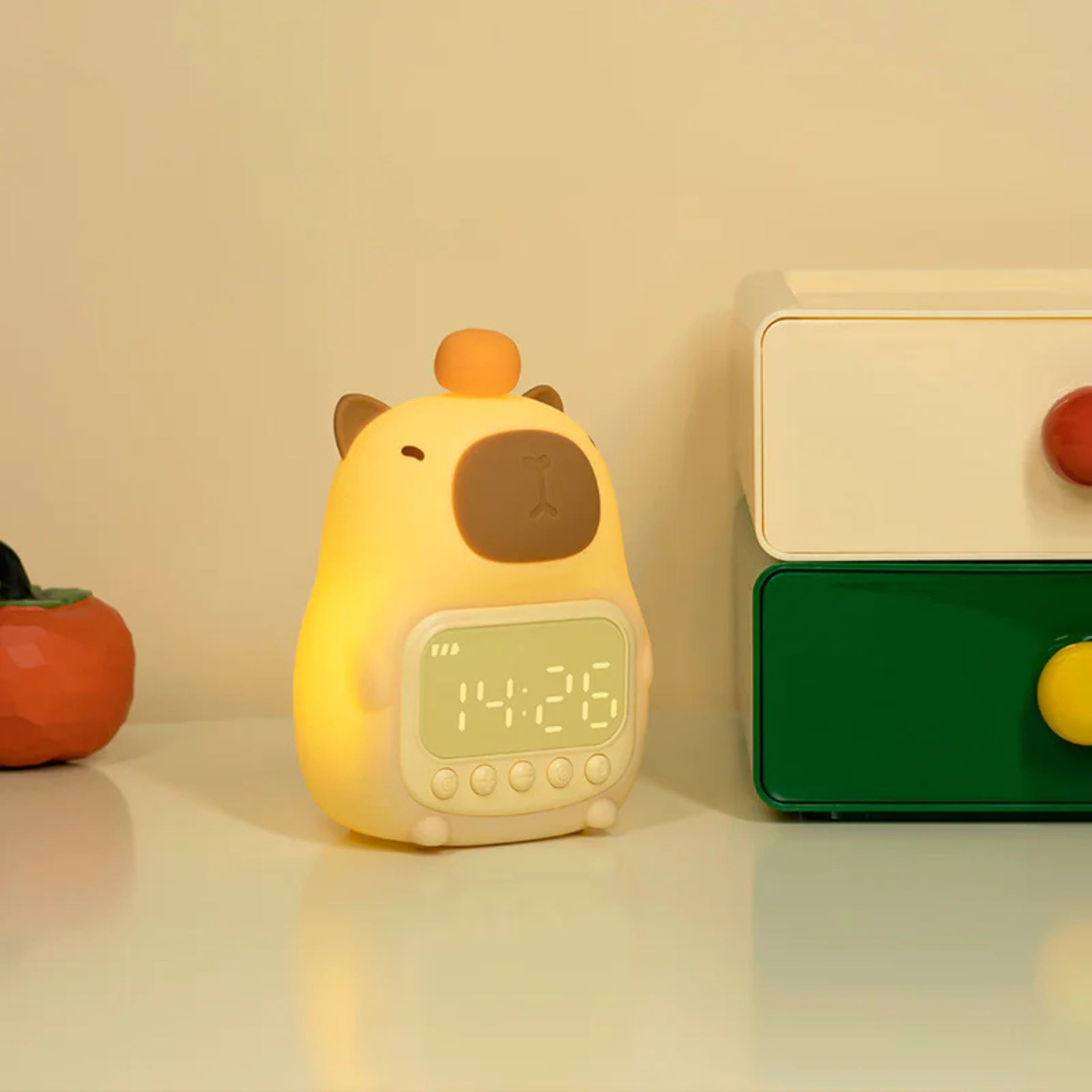 🍊 Capybara Night Light Clock